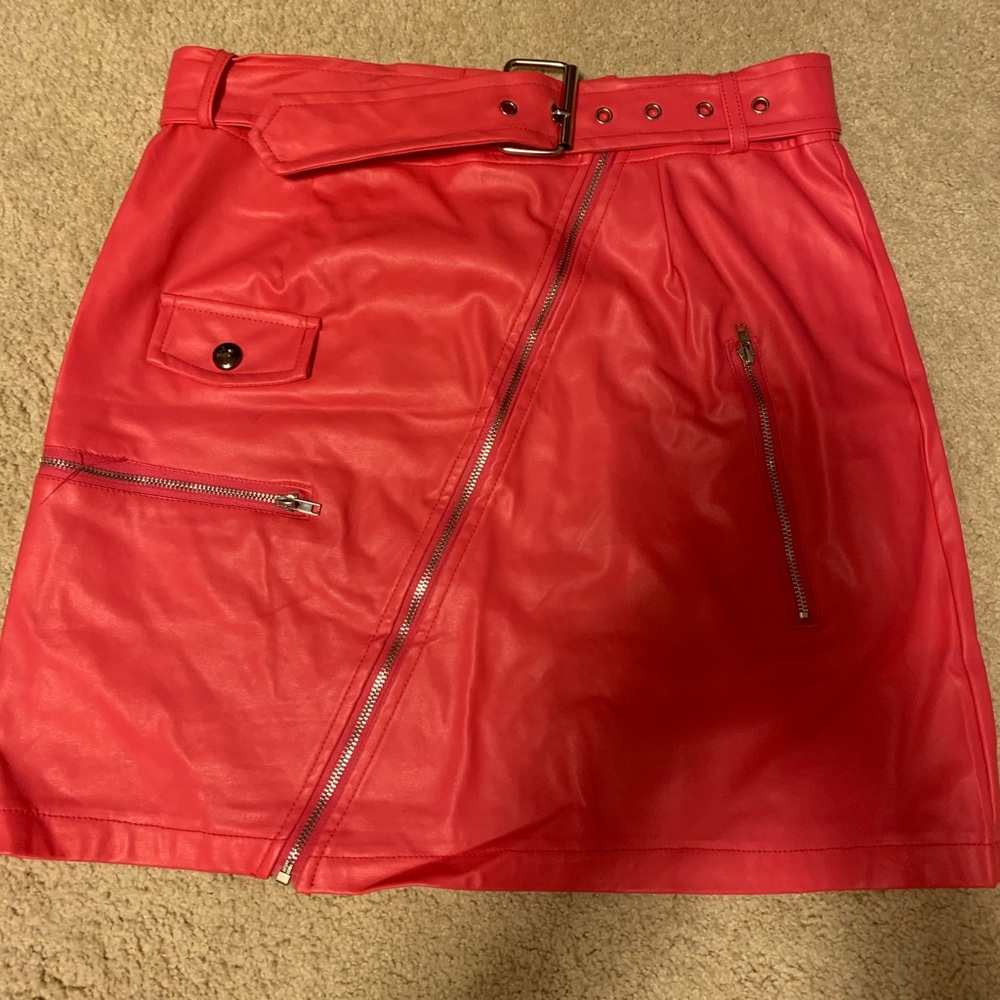 PINK PLT belted leather skirt